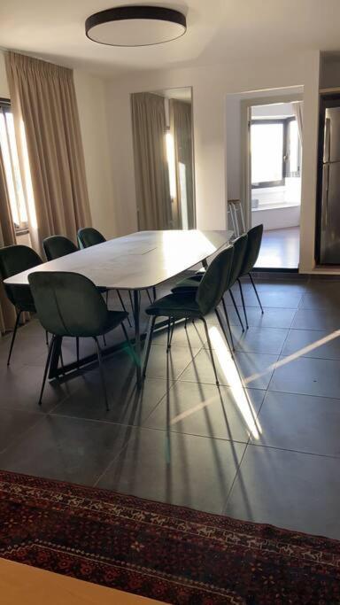 דירת מדהימה נווה צדק 2 Apartment